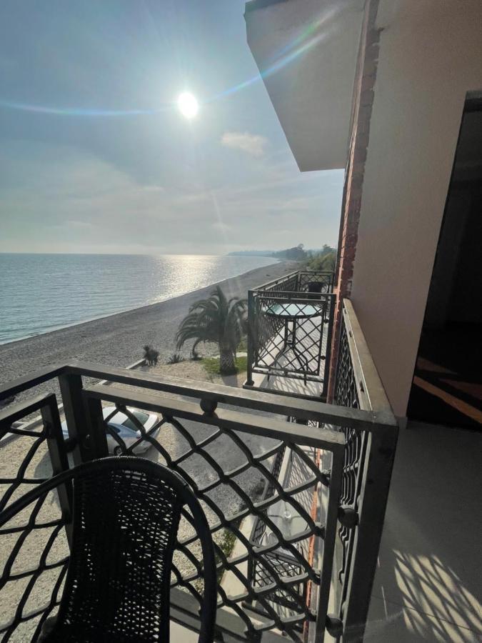 Leon Hotel New Athos Kültér fotó